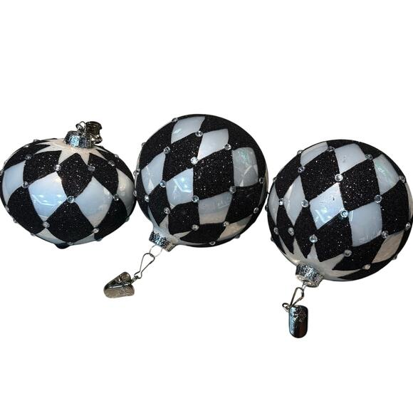 3 Harlequin Black & White Glitter Shimmer Diamond Clip Christmas Tree Ornaments - Picture 1 of 11